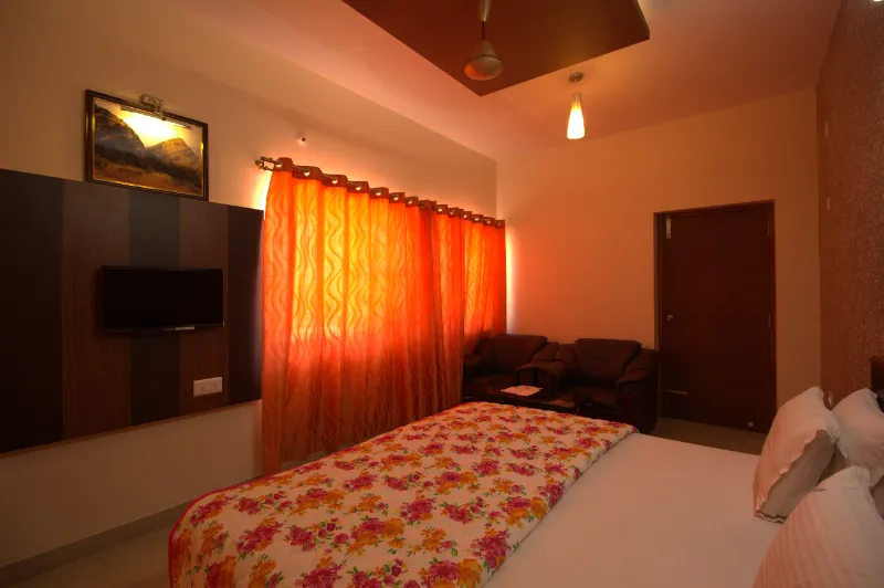 Plan a Comfortable Stay in Chikkamagaluru at Hotel Vasanth Vihar
