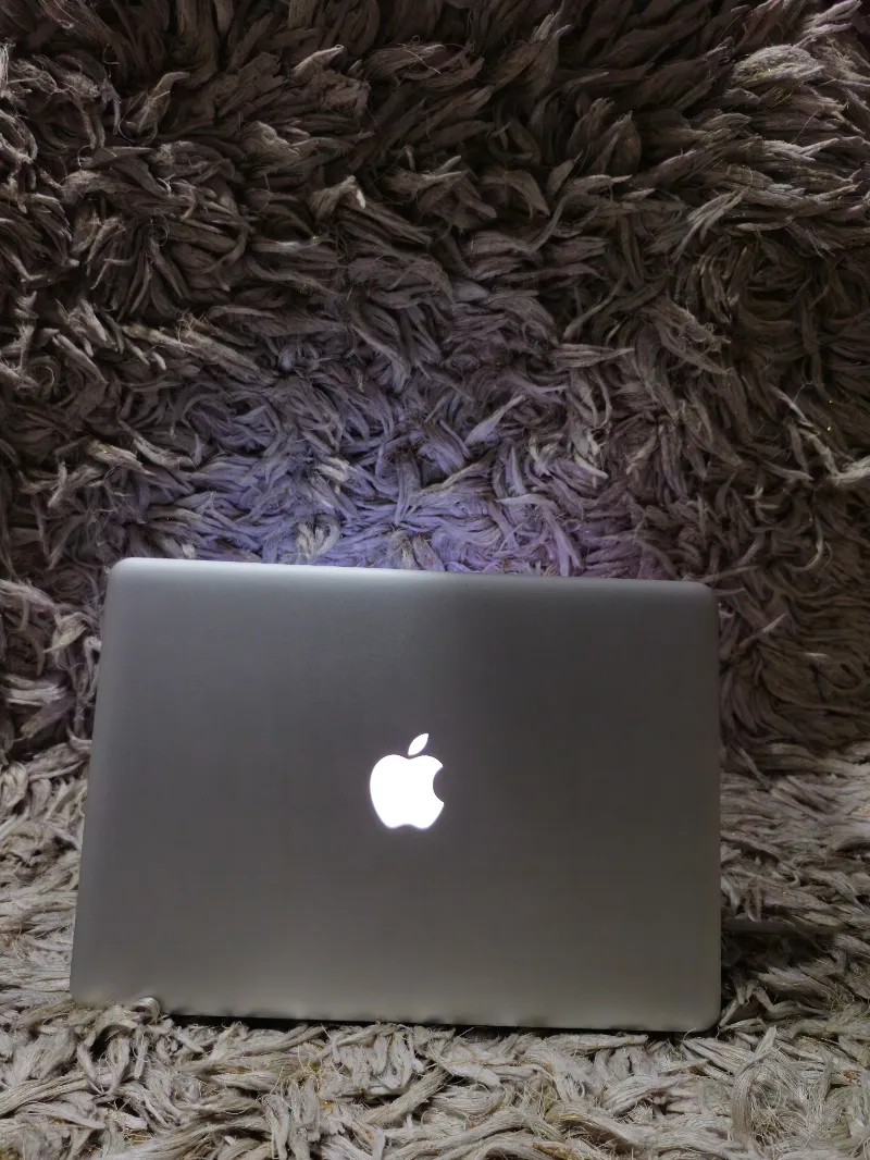 Apple MacBook Pro 16GB RAM 156GB "or" 256GB SSD macOS + Windows