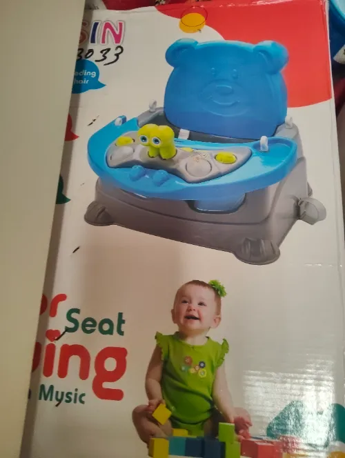 Baby twins stoller, carry corts 2,feeding chairs 2, 1bath tub 
