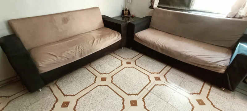 Sofa set with table