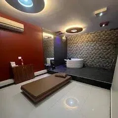 Royal Oak Spa In Gorai