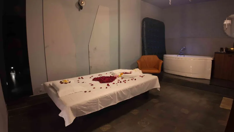 Spa Cave