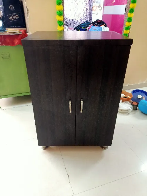 Small wardrobe 