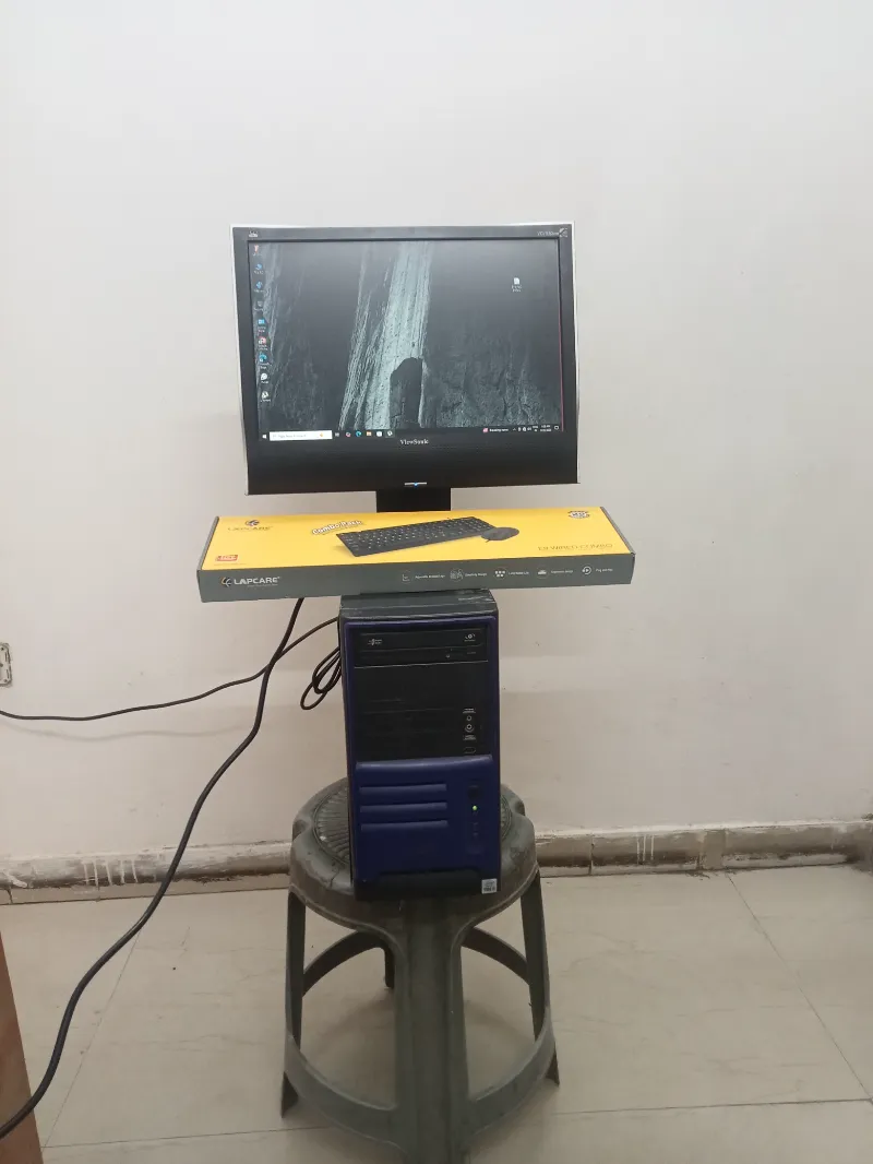 Desktop Computer 