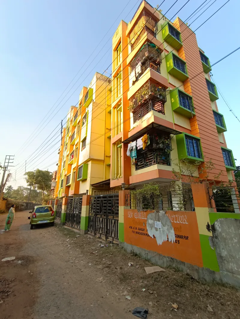 Almost new 2BHK flat 