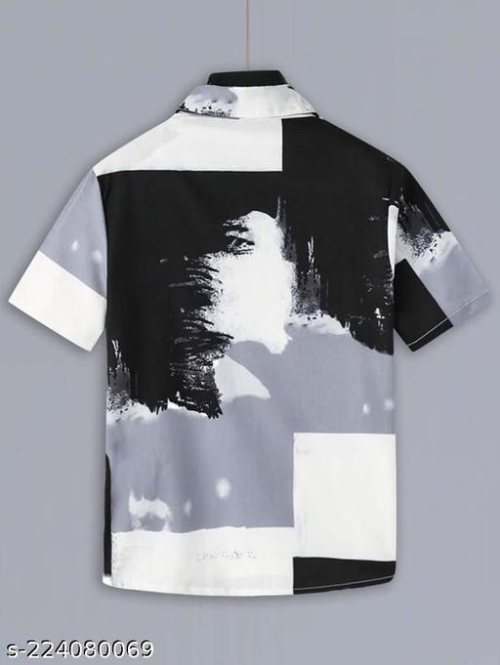 Trendy men’s T shirt