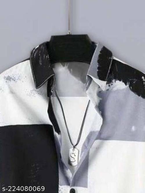 Trendy men’s T shirt