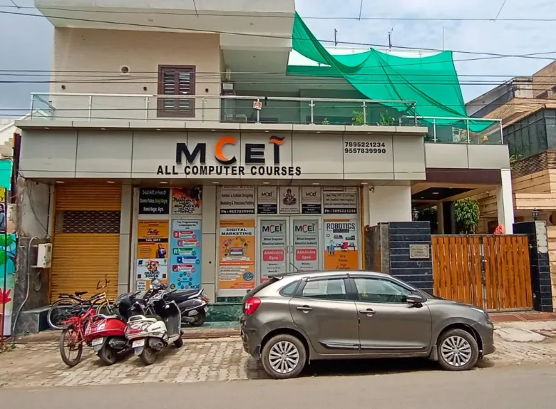 THE BEST COMPUTER I9NSTITUTE IN AGRA - Others in Agra for ₹5000