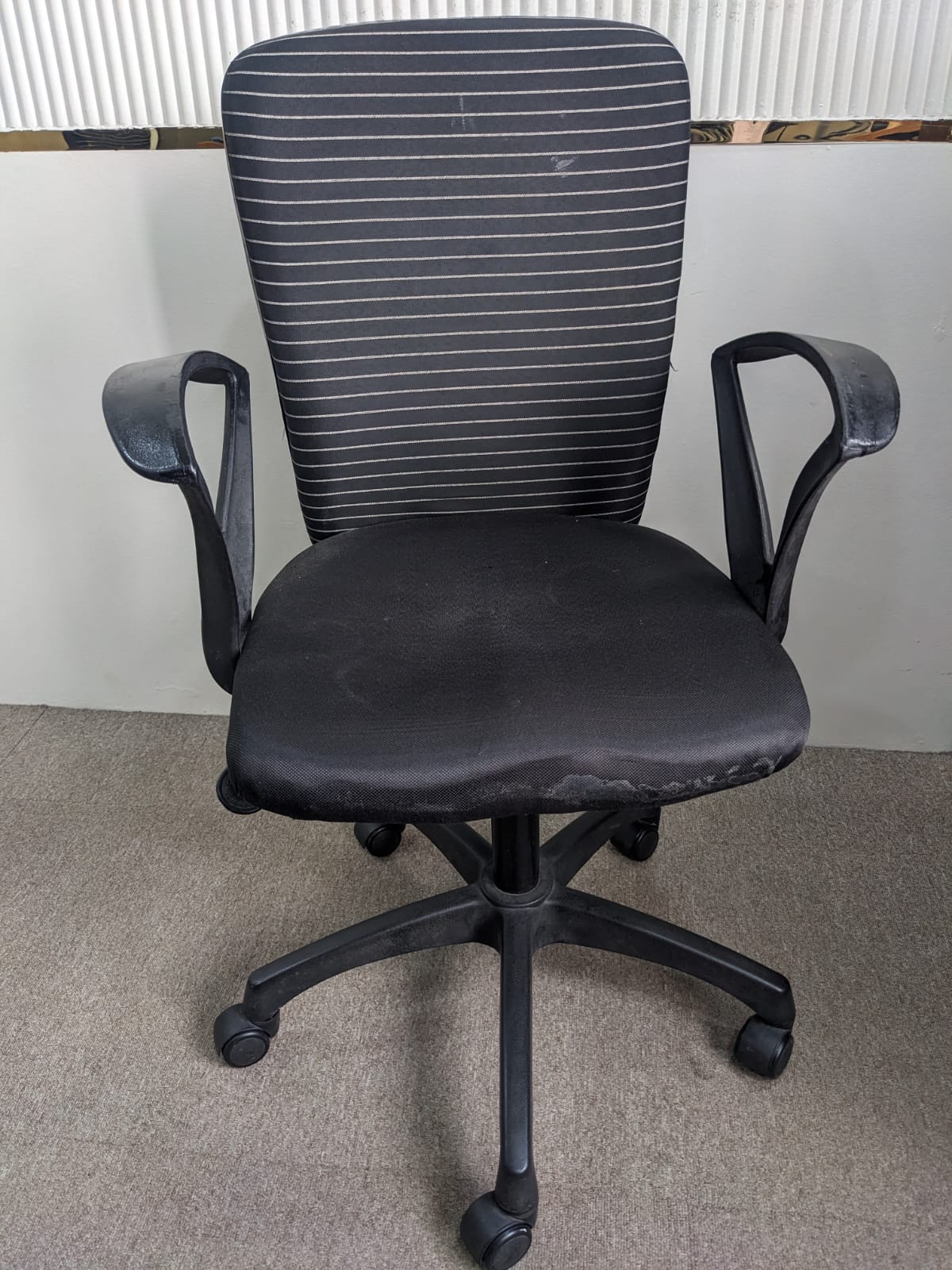 Comfortable Adjustable Office Chair – Good Condition