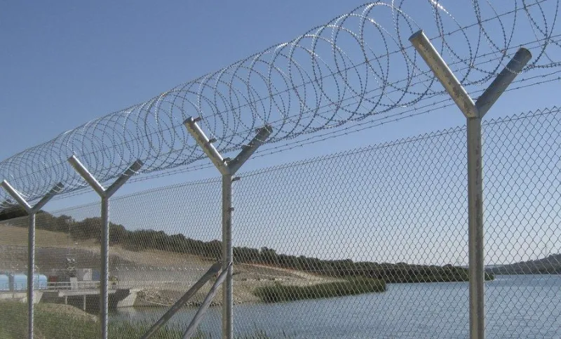 concertina coil with jali fencing contractor in ahmedabad