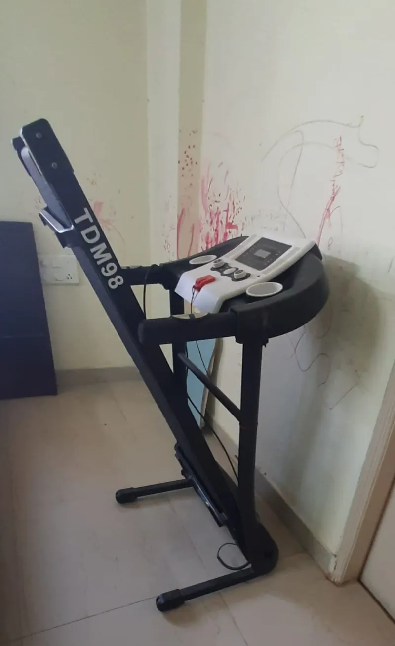 DAMRO 3+2 sofa set, 2 recliner