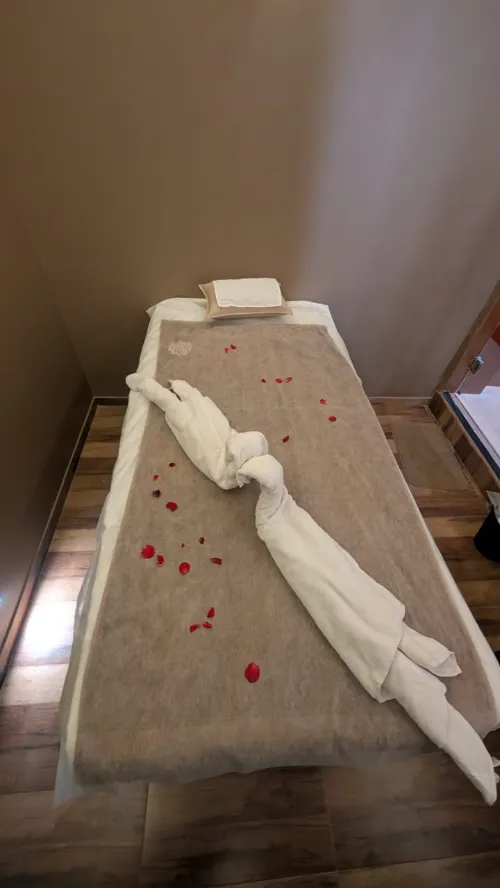 Spa Saga (Spa In Juhu)