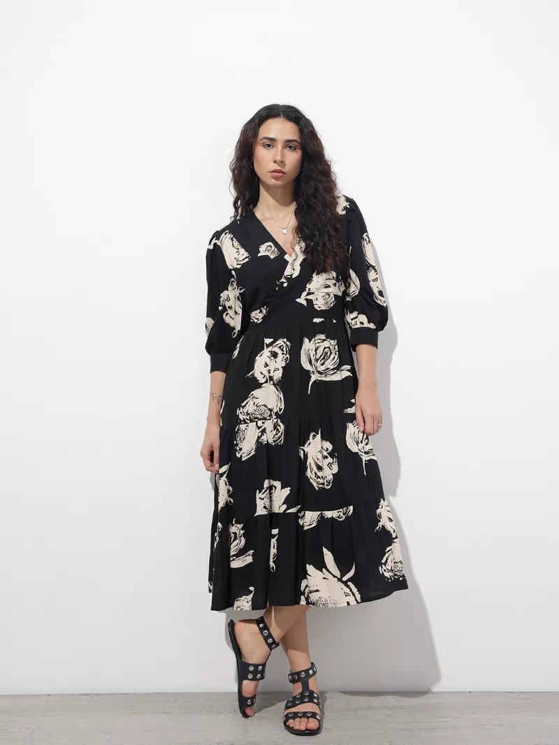 Black V-Neck Midi Dress - Fashion in Mumbai City for ₹1499