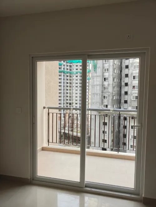 READY-TO-MOVE 2.5 BHK APARTMENT FOR RESALE – RAMKY FORTUNA, WHITEFIELD