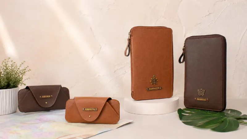 Mens Travel Accessories – Premium Travel Essentials for Business & Lei