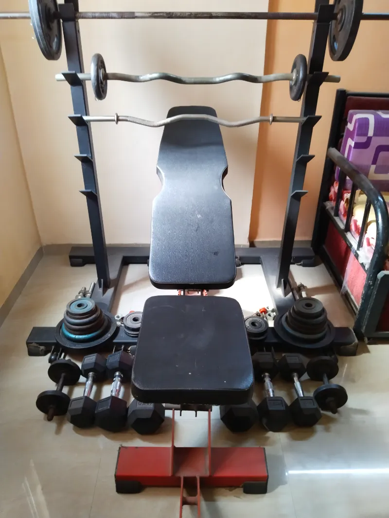 Selling Good condition Gym equipment 